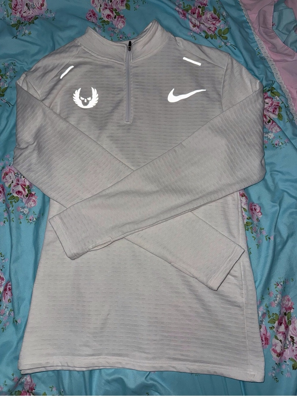 Nike Men’s White Half-Zip Performance Pullover